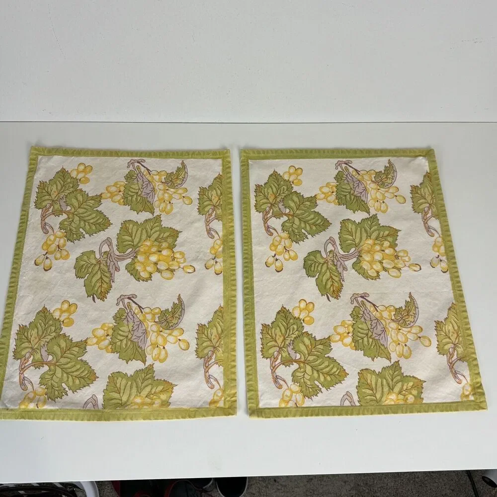 2 Coleur Nature Placemats and 20 inch Small Tablecloth by Bruno Lamy